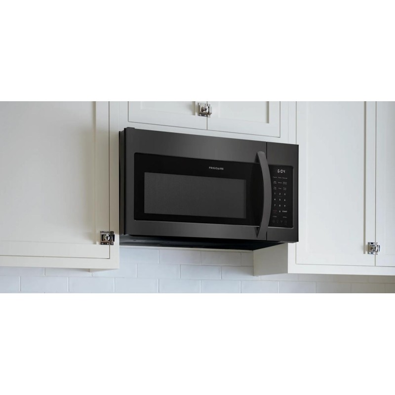 Frigidaire Microondas  de 1.8 pies cúbicos sobre la estufa FMOS1846BS